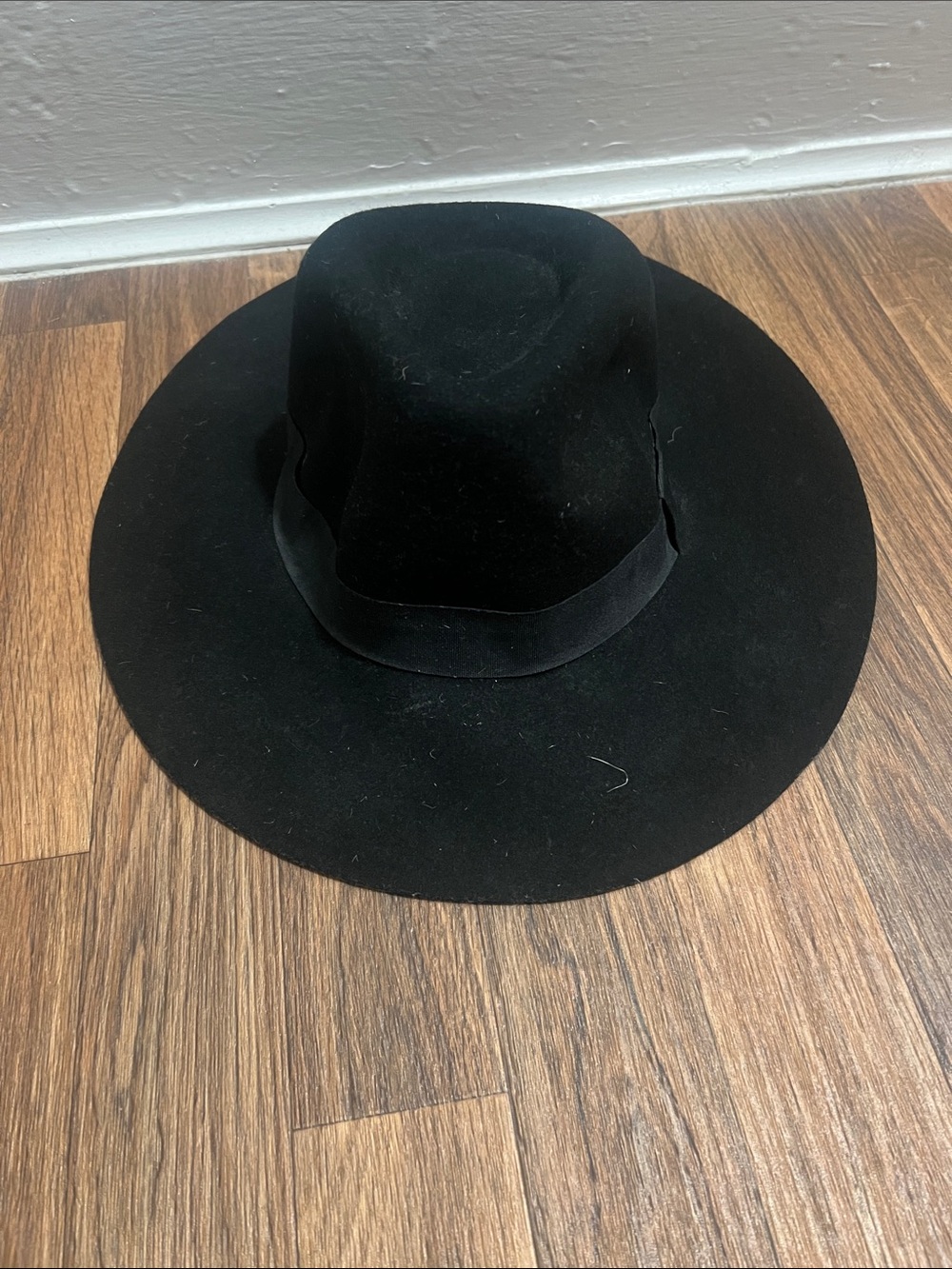 Black Wide Brim Felt Fedora Hat